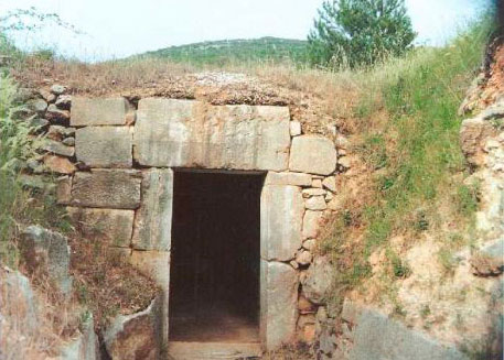 Απόπειρα αρχαιοκαπηλίας στον Μακεδονικό Τάφο των Κομνηνών