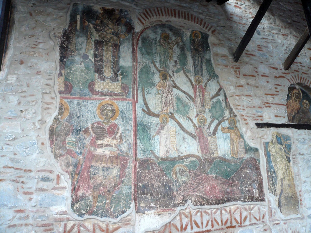 Εξωτερική τοιχογραφία στην Παναγία Μαυριώτισσα, της Καστοριάς.