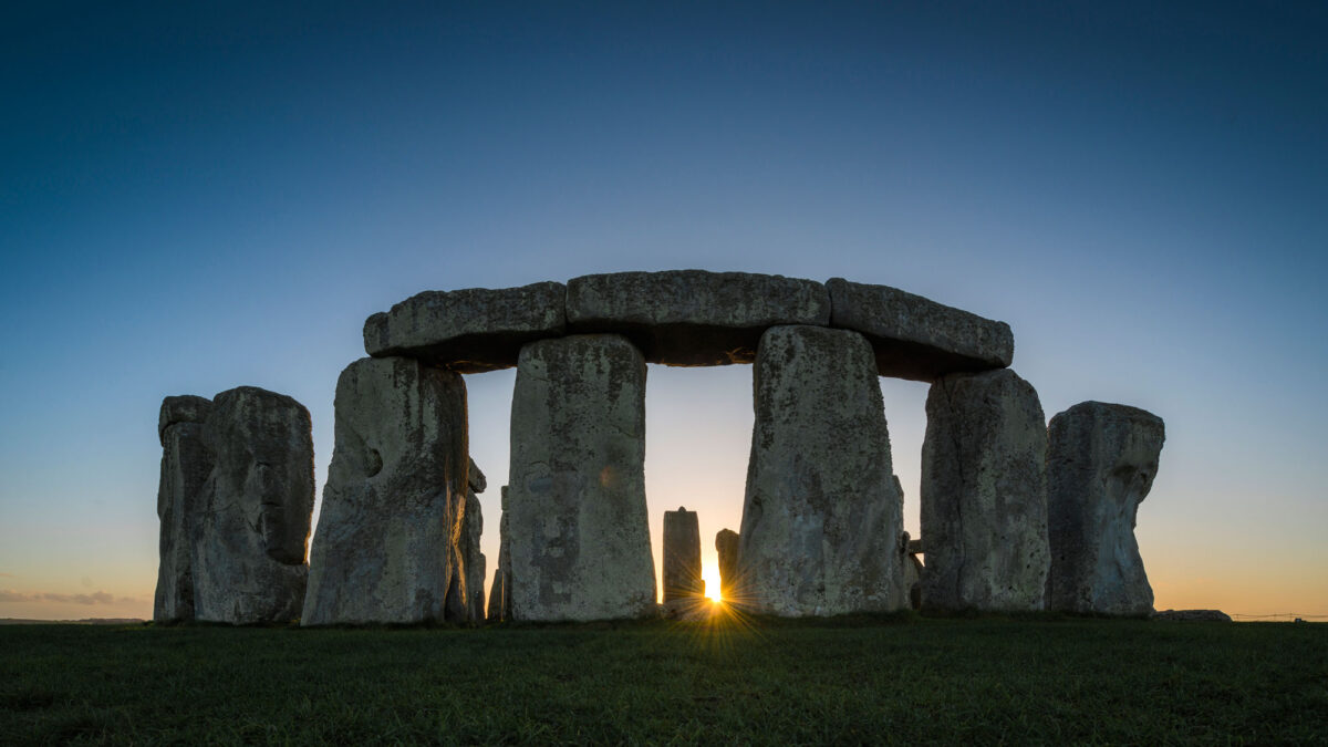 To Stonehenge. © English Heritage.