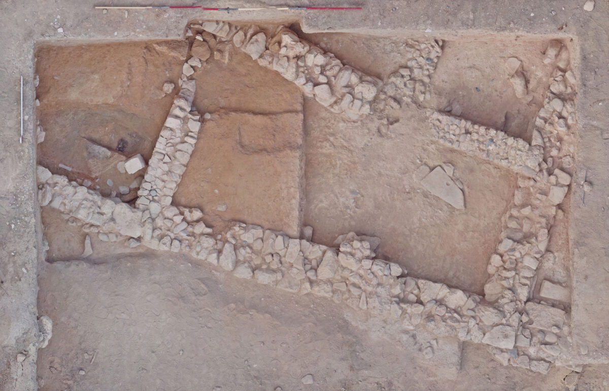 Εικ. 4. Αρχαίο Κίτιον. Τομή 10: οικισμός «μεταβατικής περιόδου» (A. Rabot). Πηγή εικόνας: Τμήμα Αρχαιοτήτων Κύπρου.