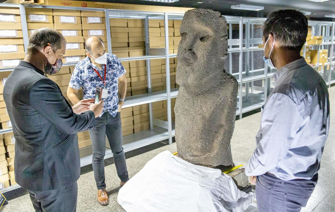 Άγαλμα Μοάι επιστρέφει στο Νησί του Πάσχα