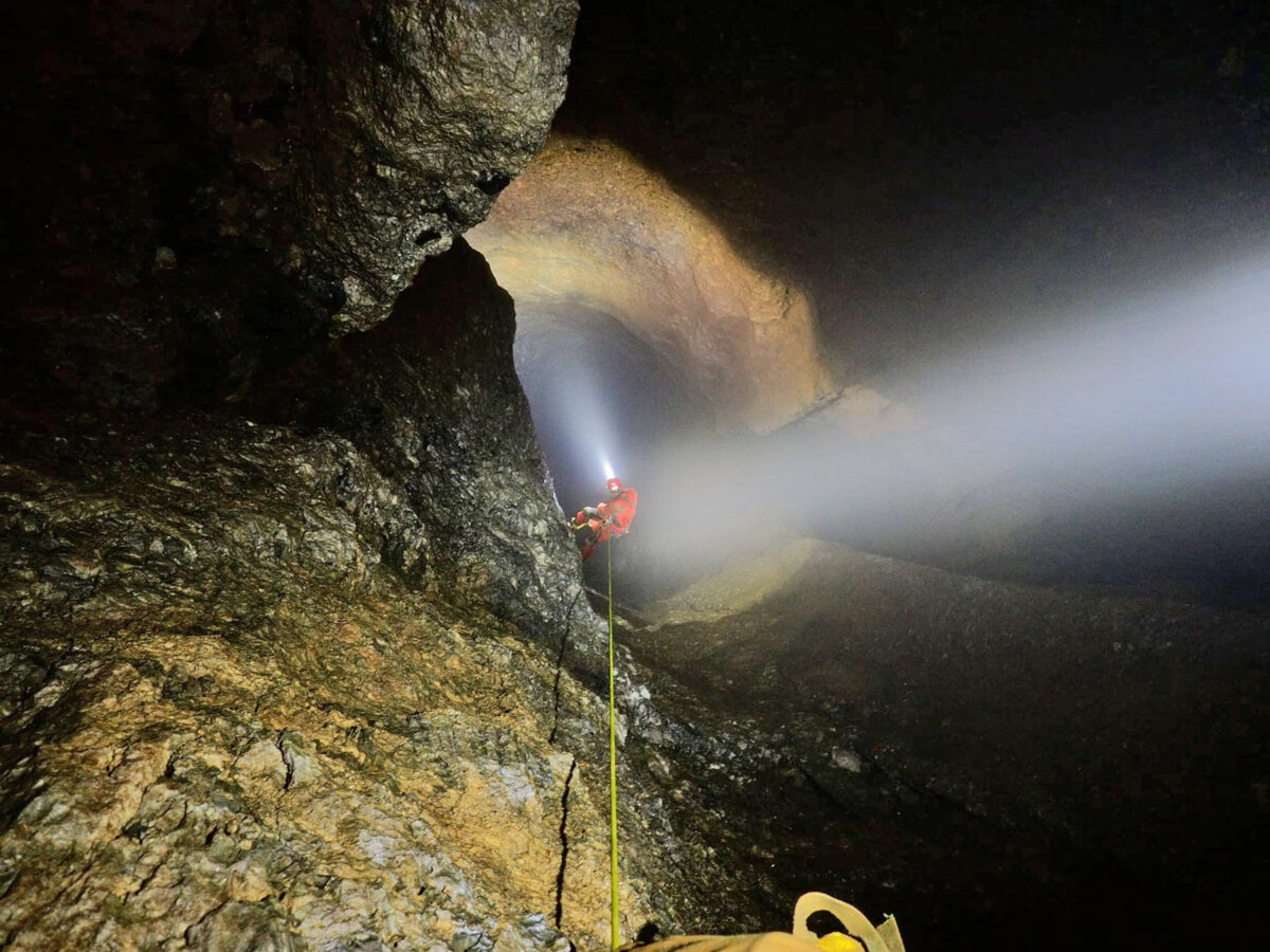 Aποστολή εξερεύνησης στο βαθύτερο σπήλαιο της Ελλάδας