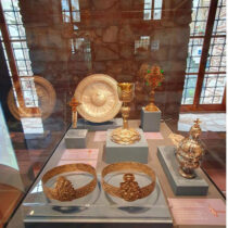 Έκθεση του Mουσείου Μπενάκη στο «Σαντιρβάν»