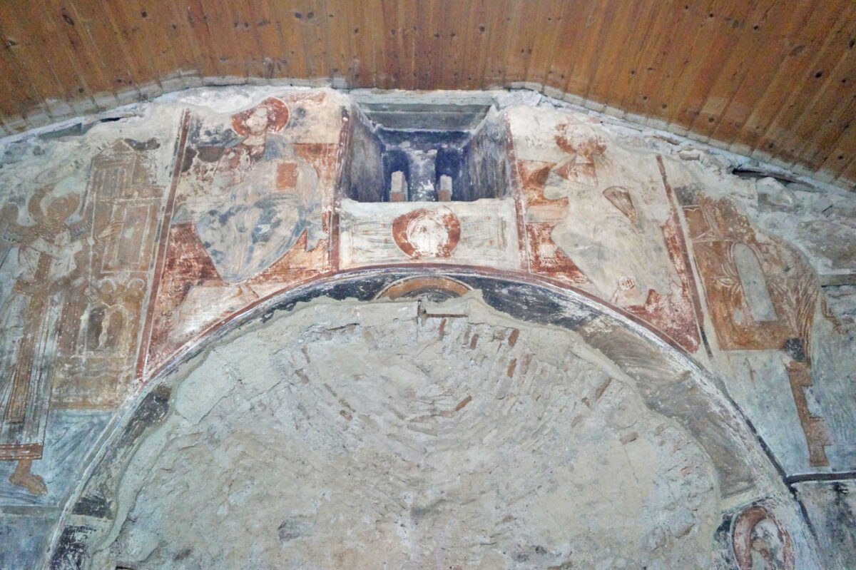 Τοιχογραφίες στον ναό του Αγ. Γεωργίου στον Βατώντα. Πηγή εικόνας: Εφορεία Αρχαιοτήτων Ευβοίας.