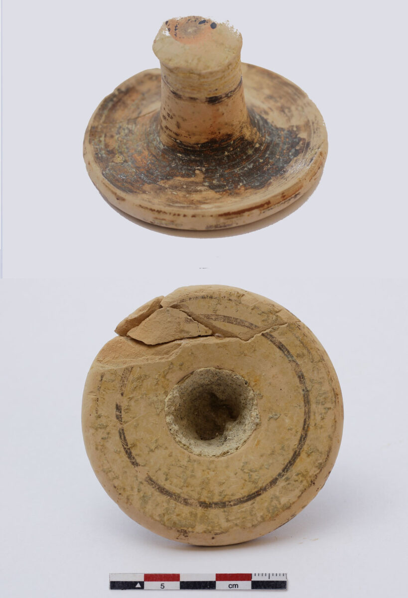 Βάση κυπέλλου πόσεως από το ναό του 6ου αι. π.Χ. Πηγή εικόνας: ΥΠΠΟ.