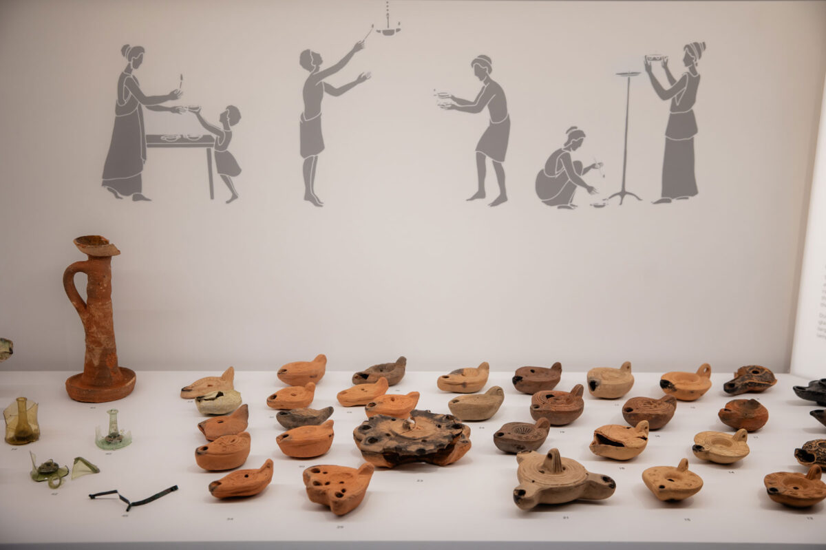 Στο «Μουσείο της Ανασκαφής». Φωτ.: STUDIO PANOULIS. Πηγή: Μουσείο Ακρόπολης.
