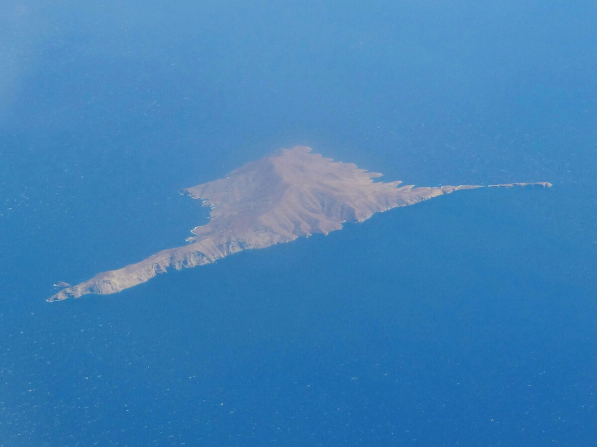 Αεροφωτογραφία της Γυάρου. Πηγή εικόνας: Βικιπαίδεια.