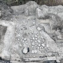 Ανασκάπτοντας (ξανά) το Ιερό του Απόλλωνα στη Φράγκισσα